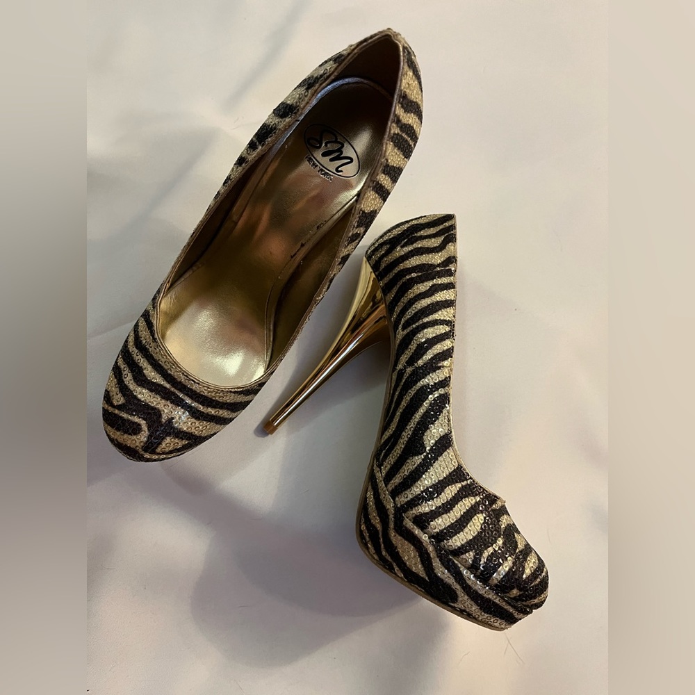 Steve Madden Gold Sequin Zebra Stripe Heel - image 3